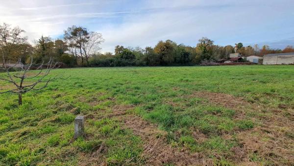 Ancien corps de ferme à proximité de Villeneuve-de-Marsan