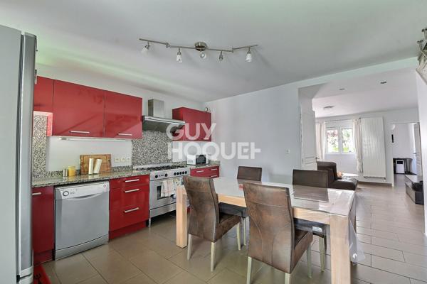 Maison individuelle T5 rénovée, 85 m² avec terrasse au calme dans le 8ème arrondissement de Lyon (69008)