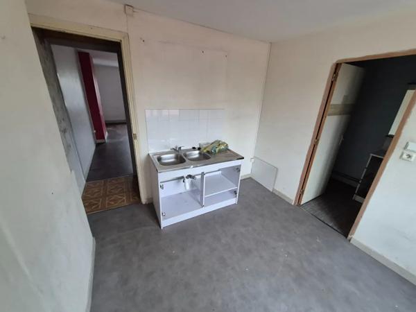 Maison à vendre 8 pièces 127m² Saint-Amand-les-Eaux (59230)