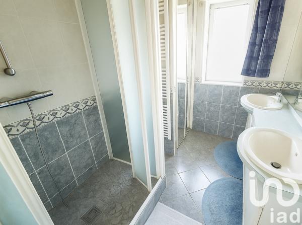 Maison à vendre 6 pièces 121 m² Villemontais