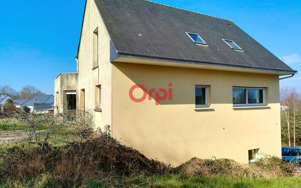 Maison à vendre    6 pièces •  Elven