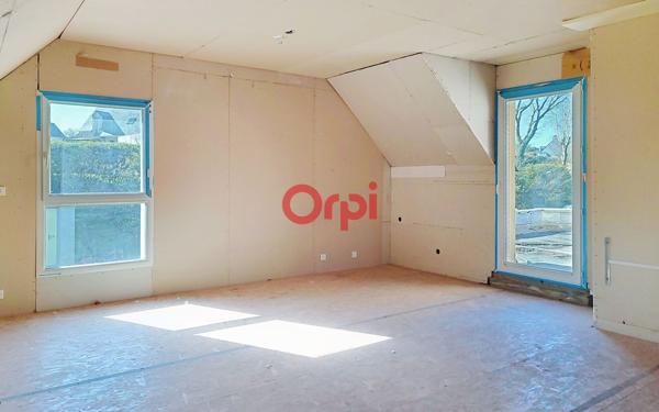 Maison à vendre    6 pièces •  Elven