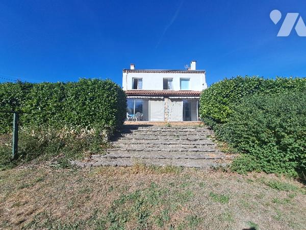 SAVASSE, maison de 130m² habitable avec 4 chambres sur une parcelle de 8758 m².