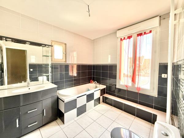 Maison 5 pièces - 126 m²