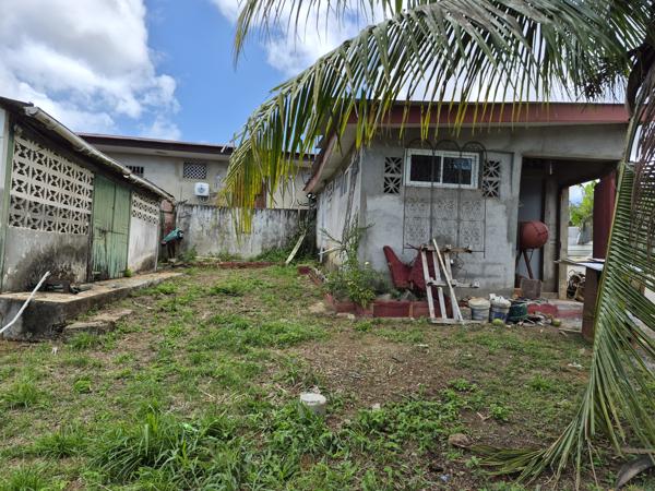 Propriété bâtie 2 maisons à rénover