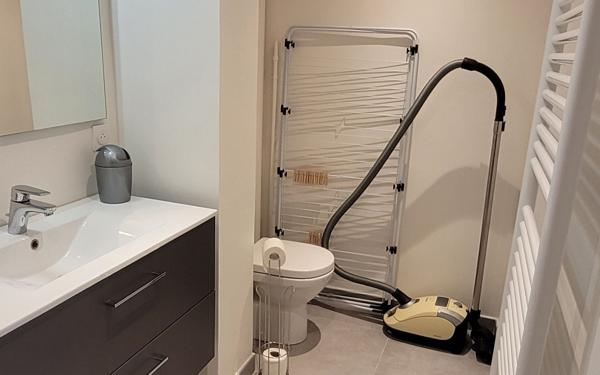 Appartement à louer    2 pièces • 44,35 m2 Issy-les-Moulineaux