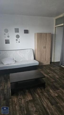 Appartement à louer 1 pièce 27.84m² Poitiers (86000)