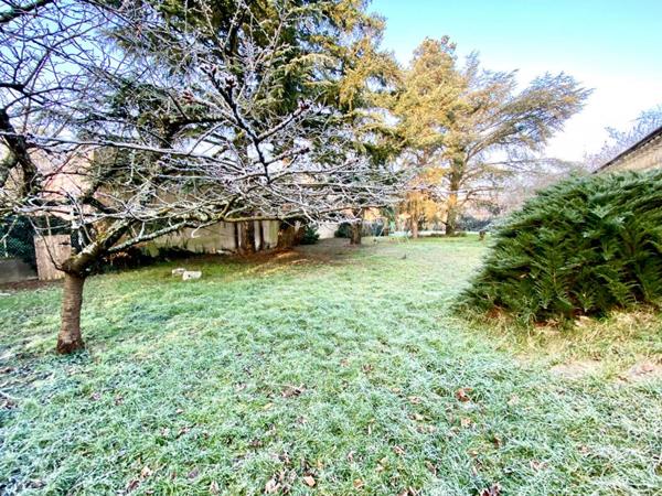 Calme absolu pour cette Maison à Lyon 5ème- 6 pièce(s) 170 m2