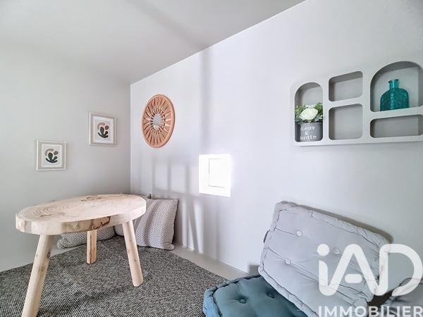 Maison à vendre 5 pièces 63 m² Paray-Vieille-Poste
