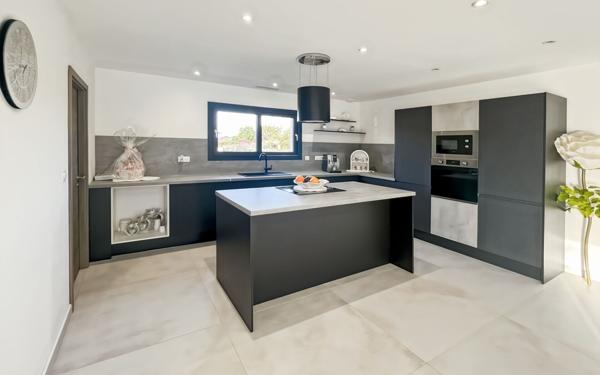 Maison à vendre    5 pièces •  Montauban