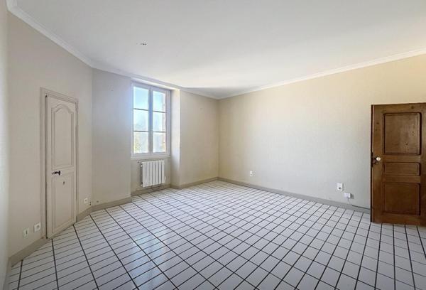 Immeuble de rapport avec cour et cachet ancien