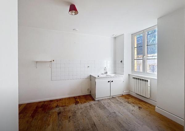 Immeuble de rapport avec cour et cachet ancien