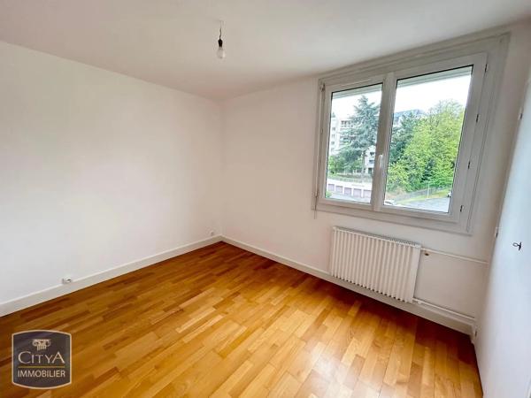 Appartement à louer 4 pièces 73.01m² Le Mans (72000)