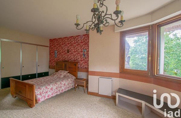 Maison 8 pièces de 333 m² à Malemort (19360)