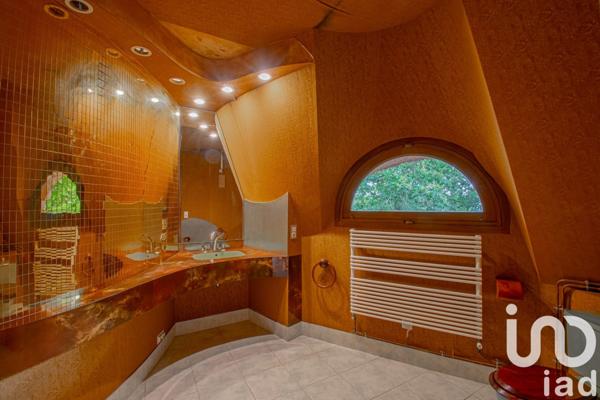 Maison 8 pièces de 333 m² à Malemort (19360)