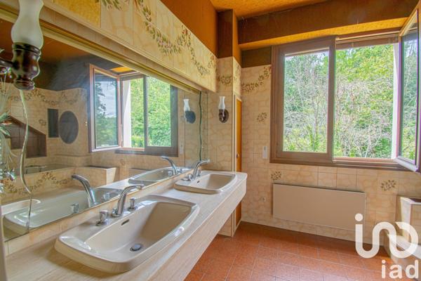 Maison 8 pièces de 333 m² à Malemort (19360)