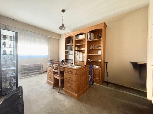 Appartement Marseille 5 pièce(s) 103 m² LE CORINTHE proche Castellane Parking en sus