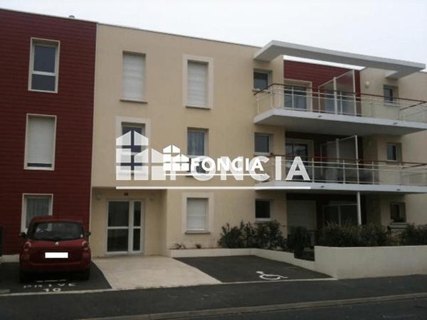 Location Studio meublé 29.4 m² - 9 RUE DES PRES FAUCHER Niort 79000