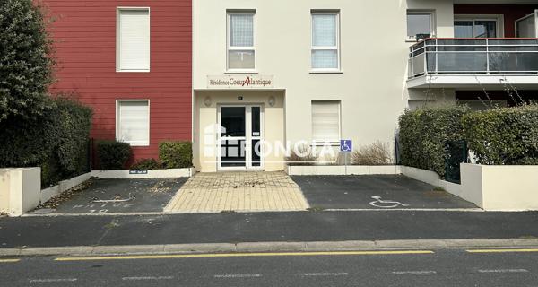 Location Studio meublé 29.4 m² - Niort 79000