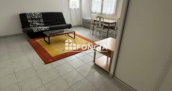 Location Studio meublé 29.4 m² - Niort 79000