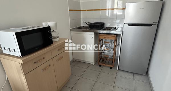 Location Studio meublé 29.4 m² - Niort 79000