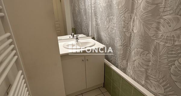 Location Studio meublé 29.4 m² - Niort 79000