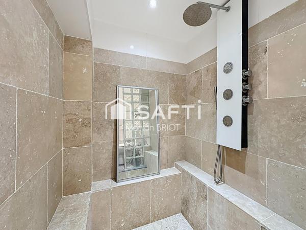 A deux pas de la gare, commerces, écoles !