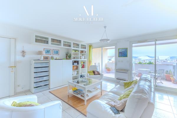 Marseille (13008) BARTEL - Duplex de 145 m² avec terrasse, double parking, box et cave