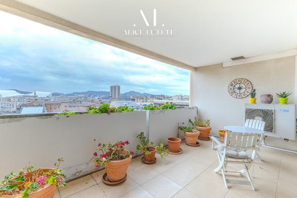 Marseille (13008) BARTEL - Duplex de 145 m² avec terrasse, double parking, box et cave