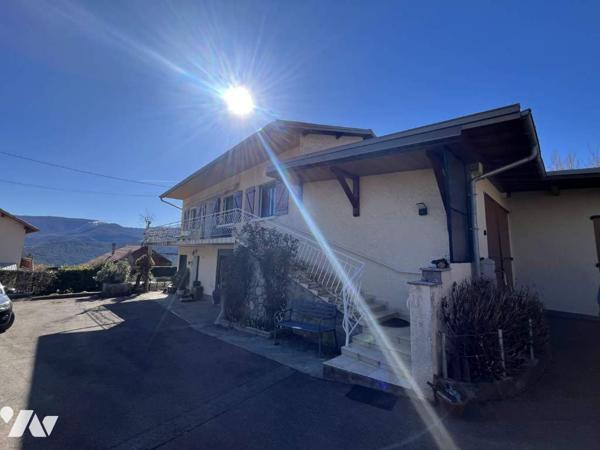 Maison avec deux Appartements +  dépendances