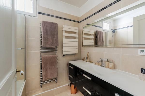 Appartement Paris 18e - LAMARCK / DAMREMONT