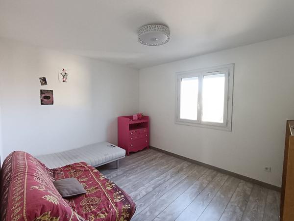 La Seyne. Maison T6 de 115 m² avec garage de 40 m² sur 400 m² de terrain