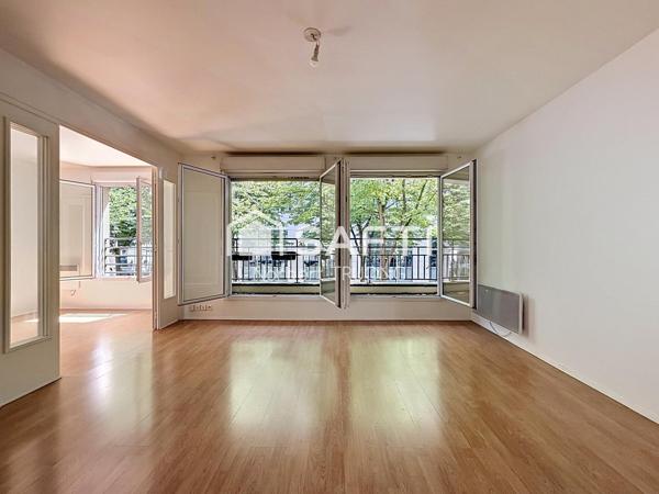 T3 - 66m2 - SEJOUR/SAM - CUISINE - 2 CHAMBRES - SDB - BALCON - PARKING - CAVE
