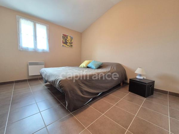 Maison à vendre 4 pièces SAINT GEORGES DE DIDONNE (17) - Terrasses -garage