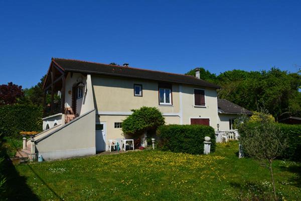 Maison Montmorency (95160) 6 pièces 3 chambres 165m2 1600m2 de terrain