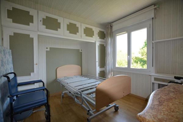 Maison Montmorency (95160) 6 pièces 3 chambres 165m2 1600m2 de terrain