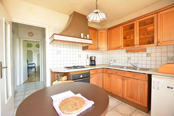 Maison Montmorency (95160) 6 pièces 3 chambres 165m2 1600m2 de terrain