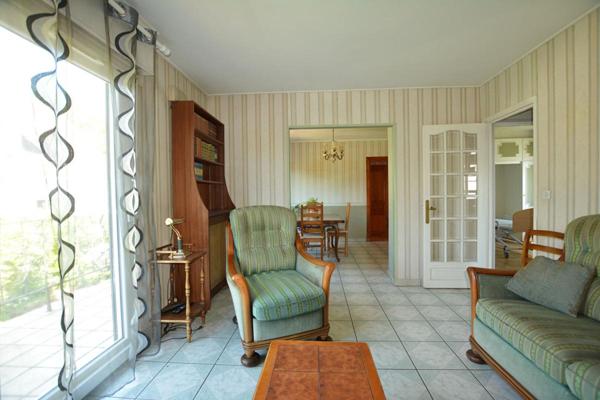 Maison Montmorency (95160) 6 pièces 3 chambres 165m2 1600m2 de terrain