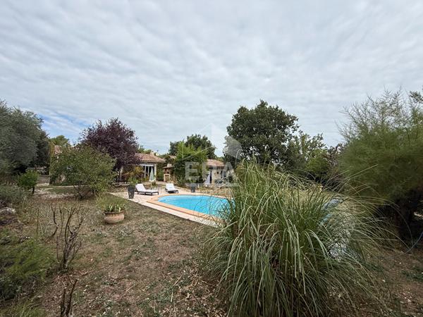 A VENDRE  83470 SAINT MAXIMIN LA  SAINTE BAUME MAISON  TYPE 4 PLAIN PIED 90 M2  SUR UN T6ERRAIN D ENVIRON 2353 PISCINE