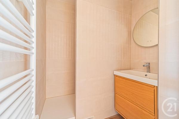 Appartement F3 à vendre  3 pièces - 56,43 m2 PARIS - 75020