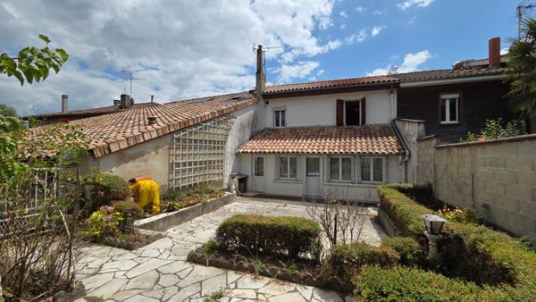 A vendre proche Montauban (82 ) maison env 170 m² , 3 chambres jardin