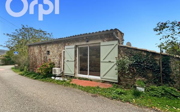 Maison à louer    2 pièces • 29,70 m2 Vesseaux