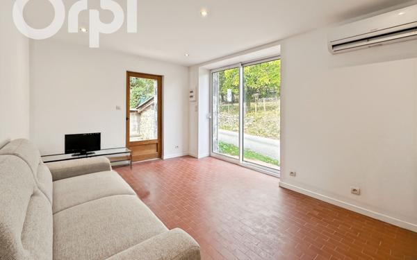 Maison à louer    2 pièces • 29,70 m2 Vesseaux