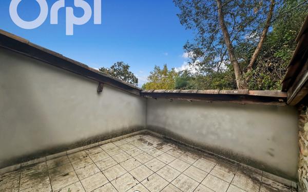 Maison à louer    2 pièces • 29,70 m2 Vesseaux