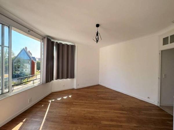 Appartement 1 pièce                                        - 44100 Nantes Réf : 11584