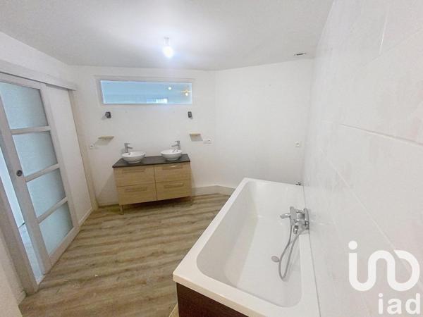 Appartement 2 pièces de 67 m² à Dammarie-les-Lys (77190)