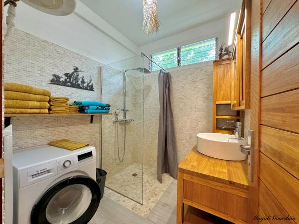 A VENDRE - UN COIN DE PARADIS AU COEUR DE SAINT FRANCOIS