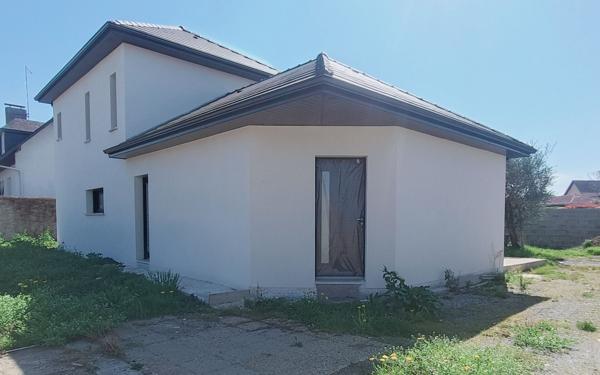 Maison à vendre    5 pièces •  Pau