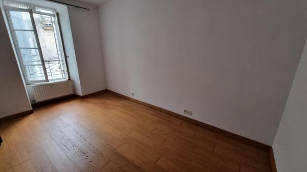 Maison de ville à vendre à Jonzac en Charente-Maritime (17500), ref : 1888