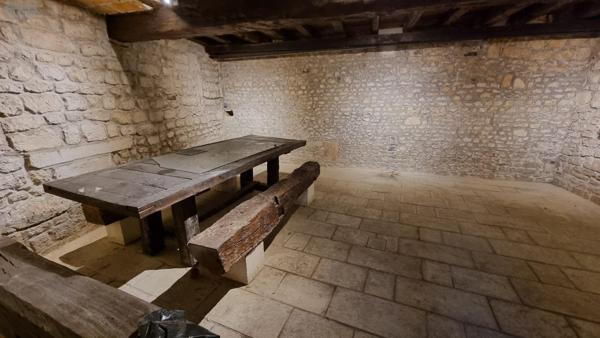 Maison de ville à vendre à Jonzac en Charente-Maritime (17500), ref : 1888